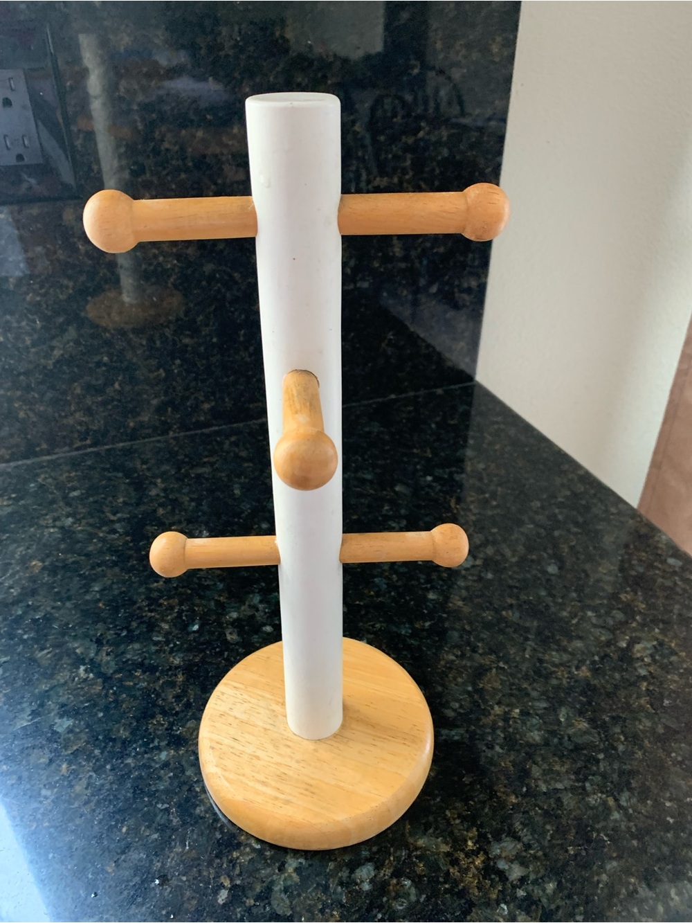 Wooden Mug Tree Holder in White and Natural Wood
